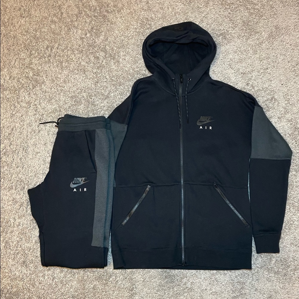 Nike Tracks Suit